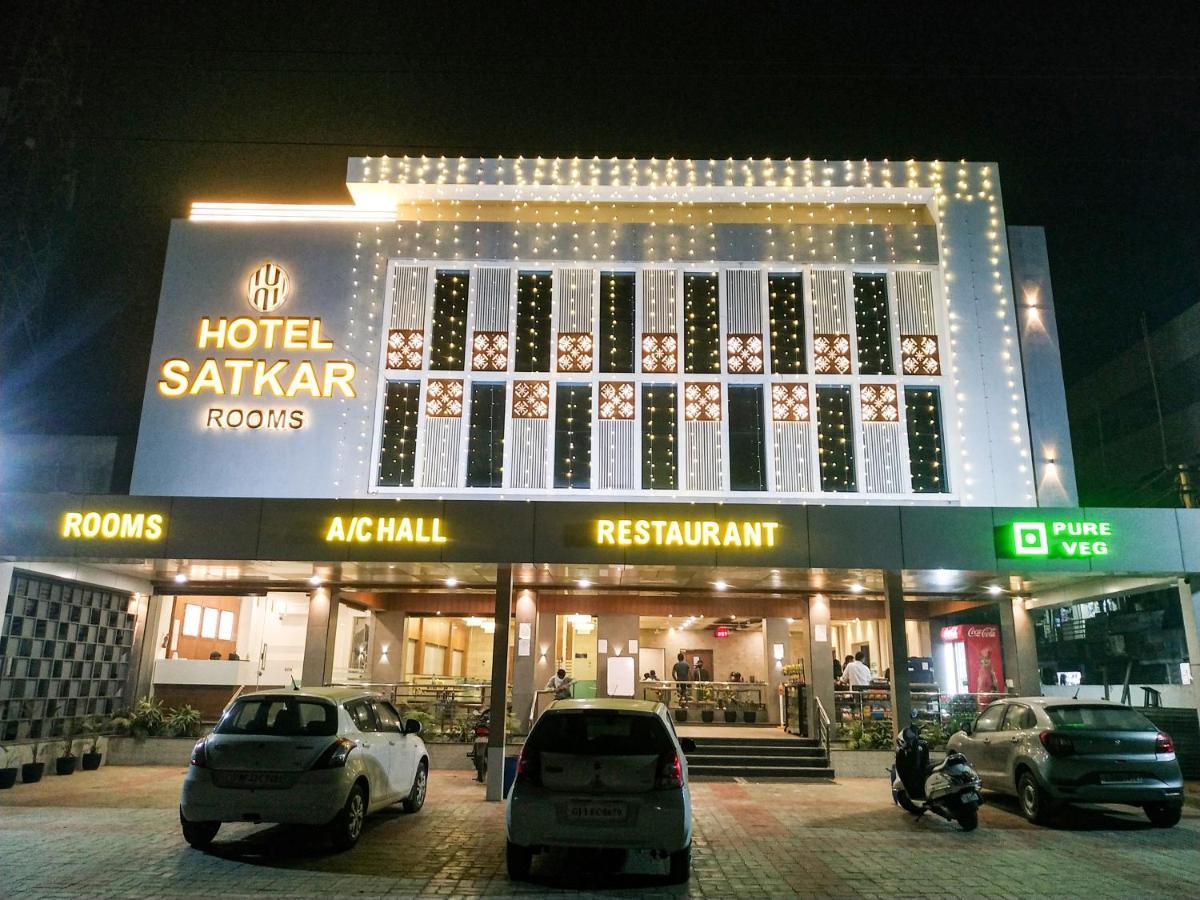 Hotel Satkar Chhatral Eksteriør bilde